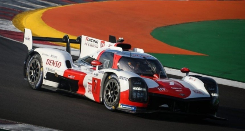 TOYOTA GAZOO Racing presentó el Hypercar GR010 HYBRID para el WEC 2021