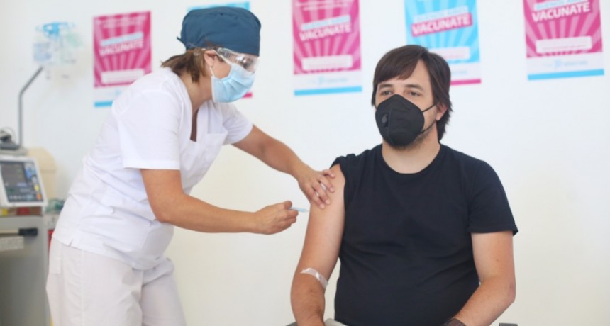 La Provincia comenzó la vacunación para mayores de 60 años y la aplicación de la segunda dosis