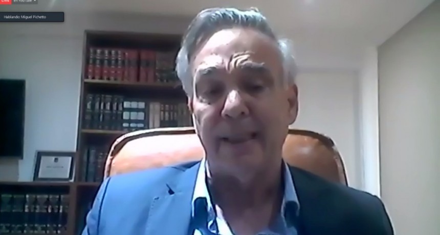 En conferencia organizada por APeRA el Ex Senador Miguel Pichetto se refiriò a diferentes temas 