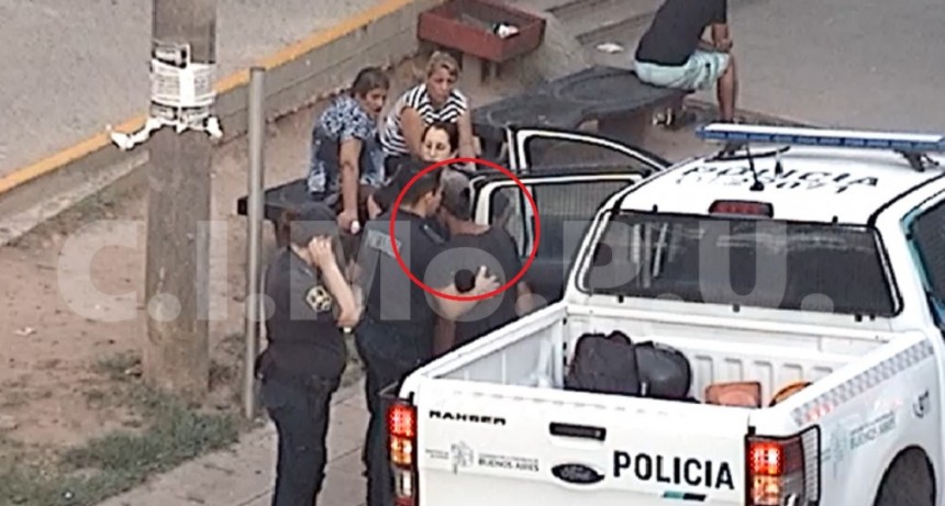 Las cámaras del CIMoPU captaron a dos individuos que robaban luminarias en Ruta 9