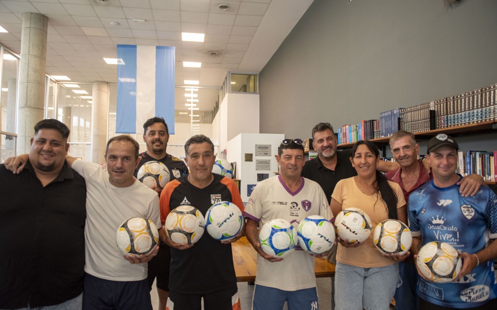 Abella recibió a los equipos campanenses que participarán en la Copa Federación Norte