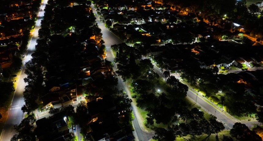 El Plan de Reconversión de luminarias a LED llegó al barrio Dálmine Viejo