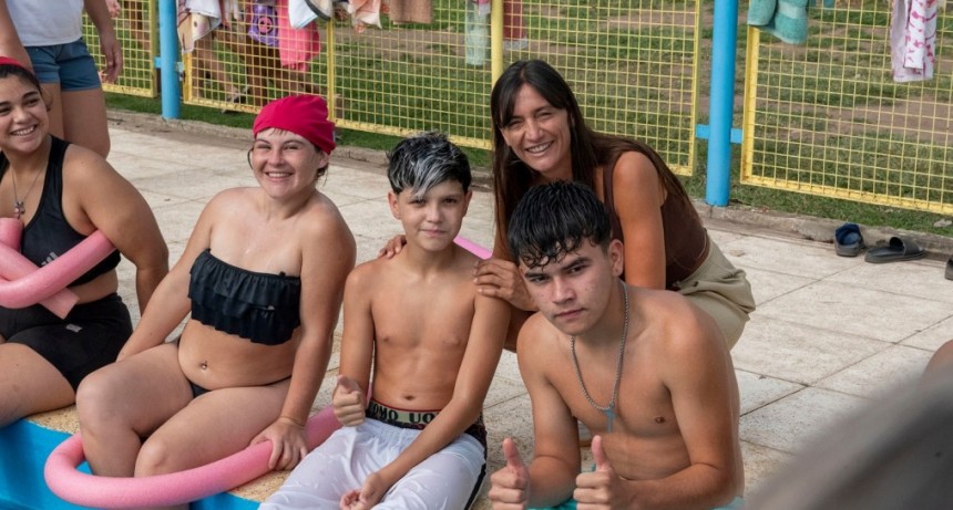 Integrantes del programa “Envión” disfrutan el verano en la Colonia Municipal