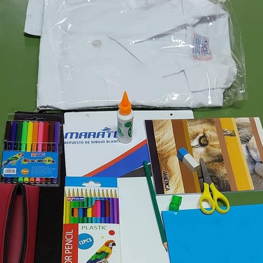 Entrega de Kits Escolares por parte del Sindicato de Trabajadores Municipales