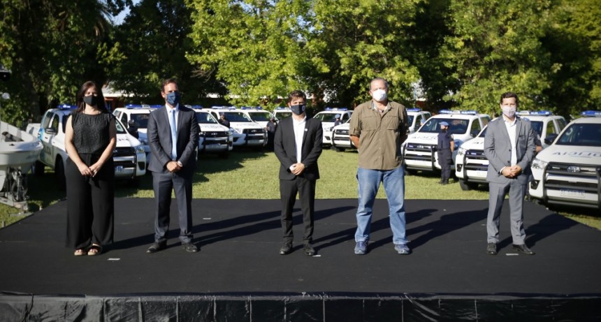 Kicillof, Berni y Sujarchuk pusieron en marcha nuevos patrulleros para la prevención del delito en Escobar