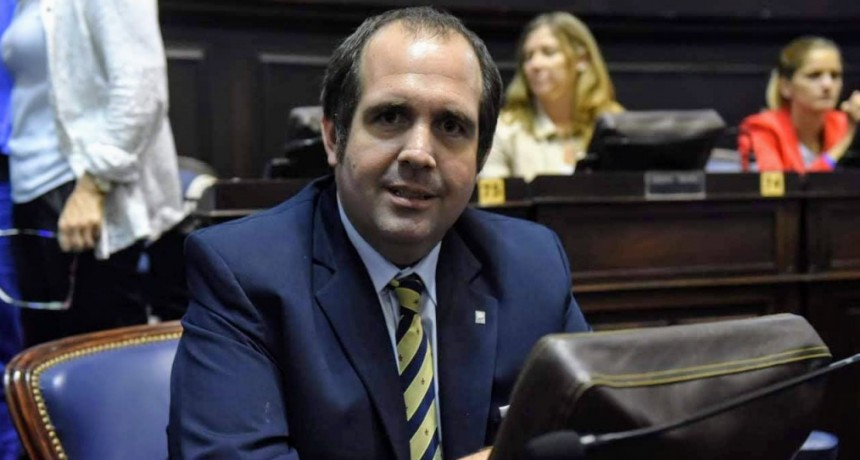 Denuncian penalmente al intendente de Lujan por irregularidades en la  reparación de patrulleros