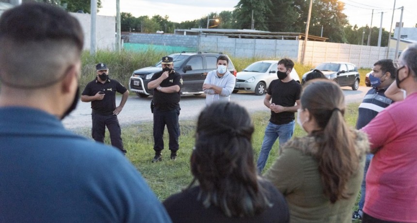 Dan respuesta a reclamos de vecinos en Jardín de Los Pioneros 