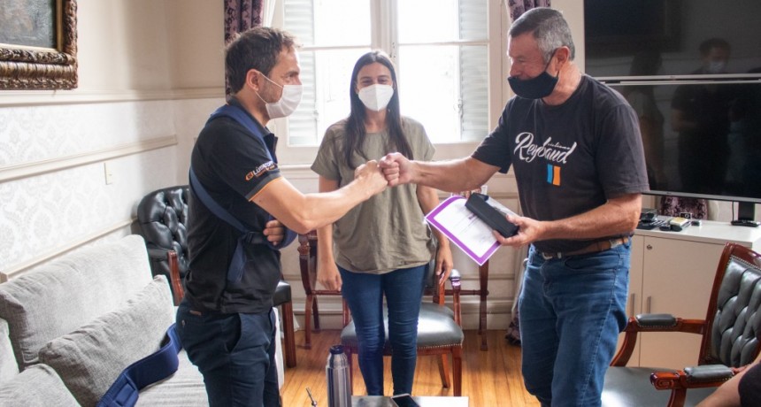 Abella reconoció la trayectoria deportiva del ciclista campanense Ricardo Iriberri 