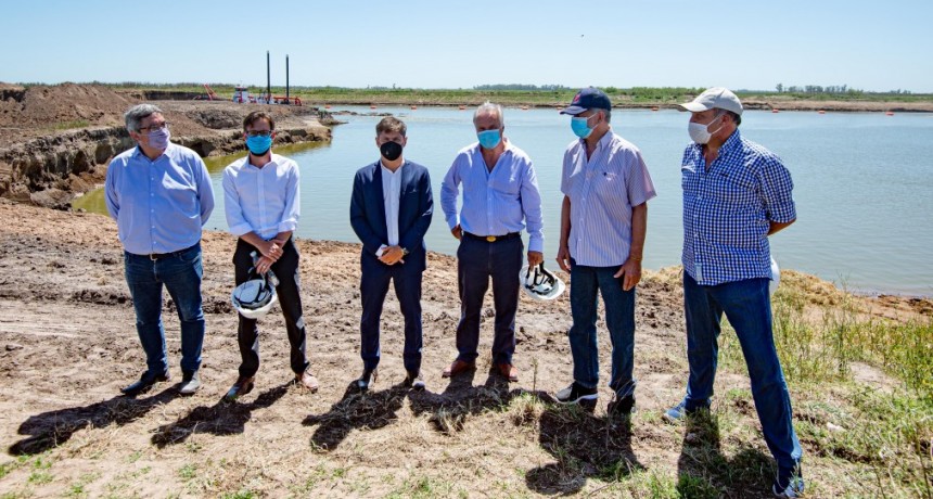 ROQUE PEREZ : Kicillof presentó el Plan Estratégico de Mejora de Caminos Rurales 