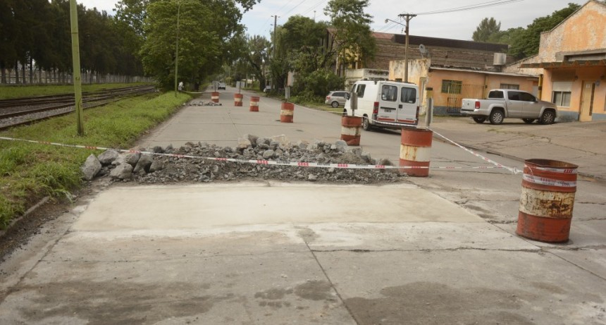 Con foco en el mejoramiento de las calles, el Municipio lleva adelante el mantenimiento integral de la ciudad 
