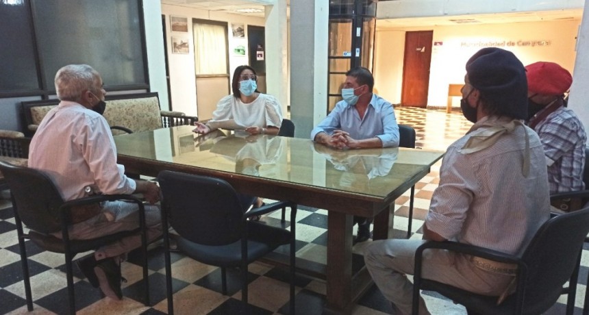 Casaretto y Amaya recibieron un petitorio de tradicionalistas para la reapertura de los centros criollos