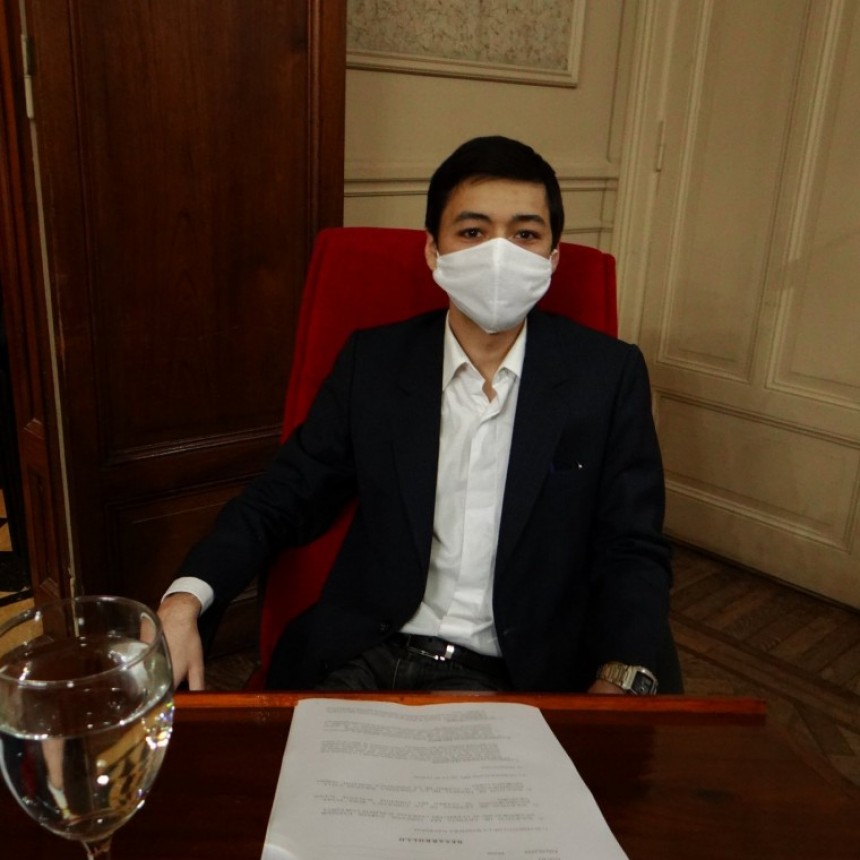 Twyford : La vacunación VIP es un escándalo y una vergüenza nacional