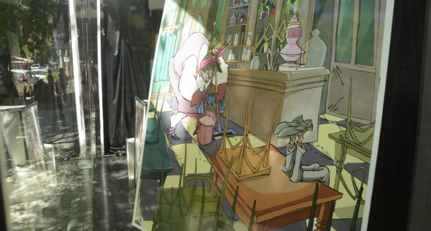 Se inauguró la muestra : La risa contra el vidrio de Joe Traghetti