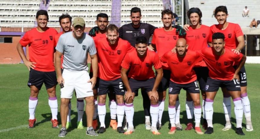 EN UN NUEVO AMISTOSO VILLA DALMINE LE GANO A COMUNICACIONES