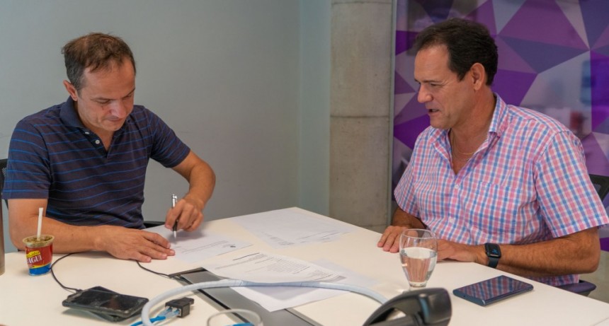 El Intendente y la CUCeI firmaron un convenio para promover el comercio local