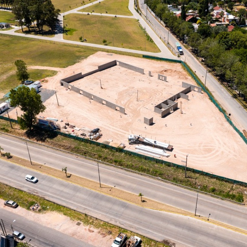 Continúa avanzando la obra del Microestadio Municipal