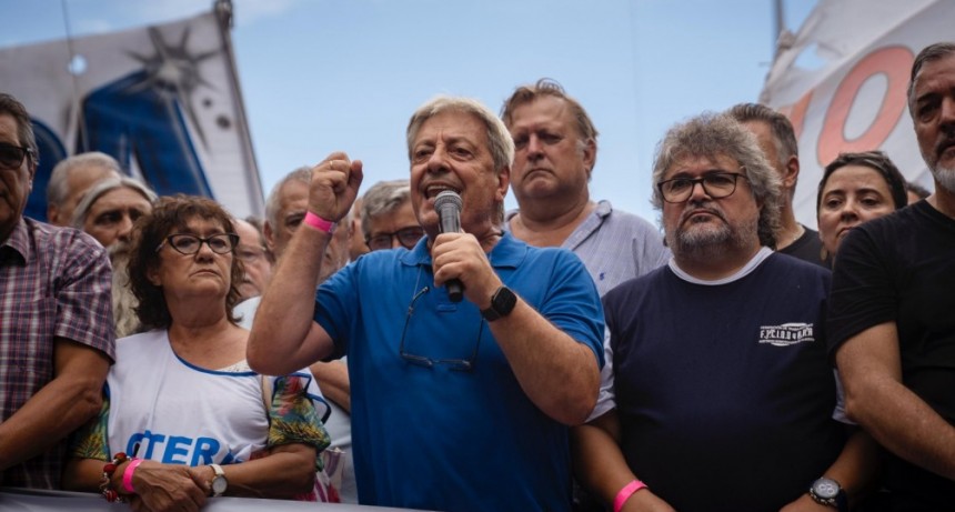 Furlán denuncia operación mediática: “Seguiremos defendiendo a los trabajadores, no nos van a amedrentar”