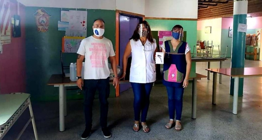 El MRP donó termómetro digital a la escuela de San Cayetano 