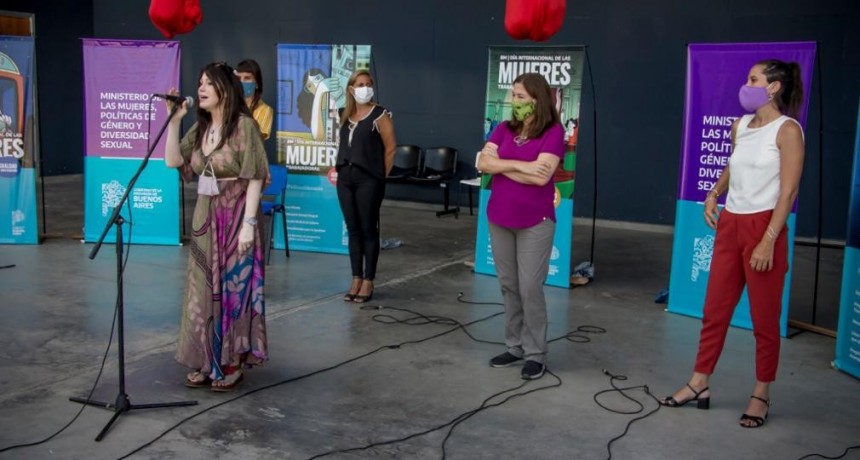 ALONSO PROPONE QUE LA MUNICIPALIDAD CREE UNA DIRECCIÓN DE GÉNERO 