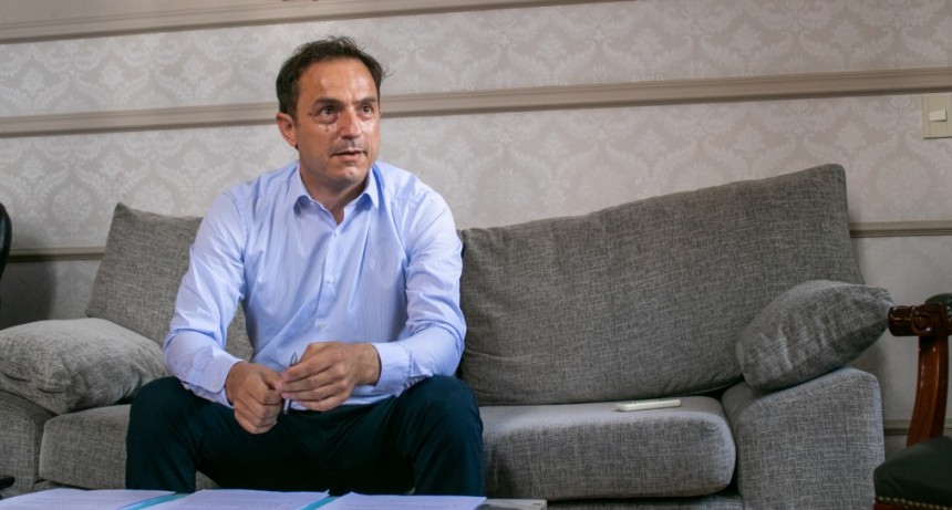 EL INTENDENTE ASEGURÓ QUE “LA ACTIVIDAD DEL MUNICIPIO NO SE DETIENE” Y QUE NO VAN A ADHERIR AL TELETRABAJO QUE PROPUSO NACIÓN  