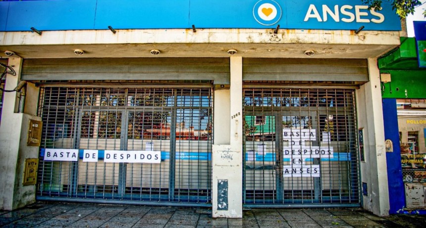 Alarma por despidos masivos en ANSES