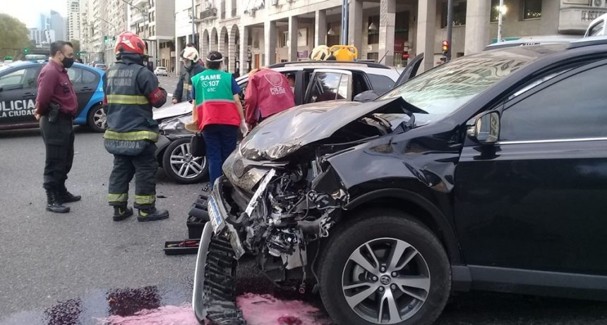 El colombiano Campuzano chocó con su auto y no fue a la práctica de Boca