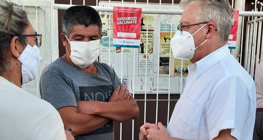 Romano llevó el Plan Vacunate! al B° Dallera