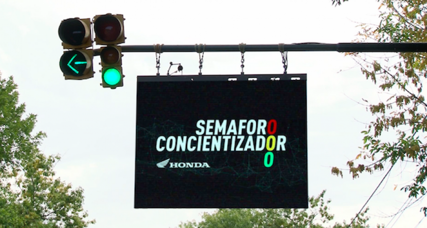 SEMÁFORO CONCIENTIZADOR  : UNA INICIATIVA DE HONDA SAFETY 