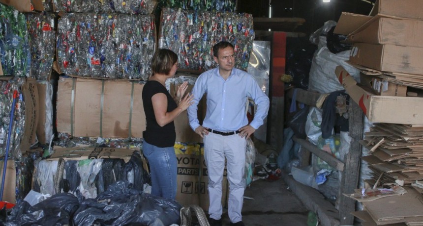 El Intendente visitó la cooperativa “Eco Pioneras” y destacó el trabajo que realiza a diario