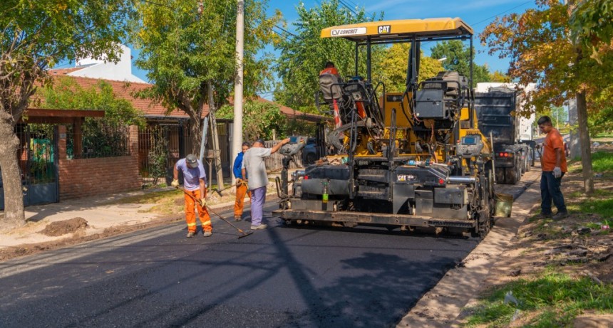 VITRAMU I: importante avance de la obra de asfaltado de la calle Magaldi
