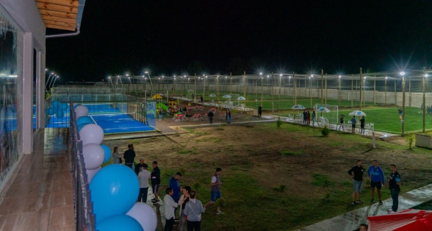 Abella acompañó la inauguración del complejo de Adrián Martínez