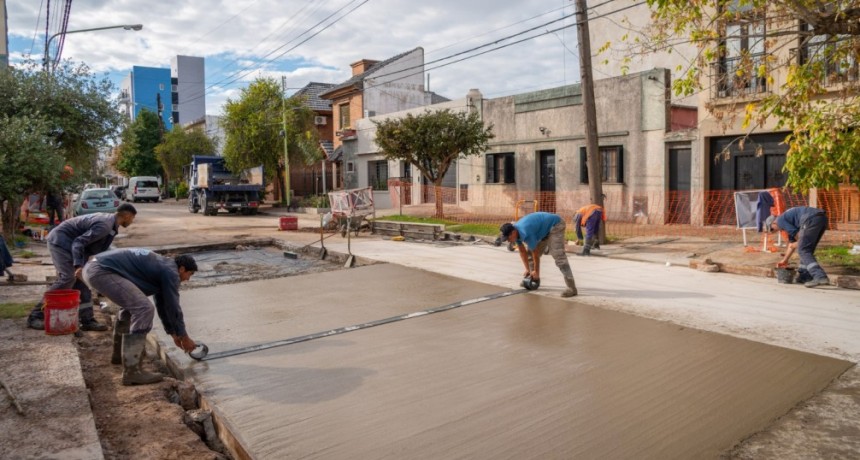 Abella destac&oacute; las obras de bacheo en el casco urbano: &ldquo;Son clave para mejorar la transitabilidad&rdquo;