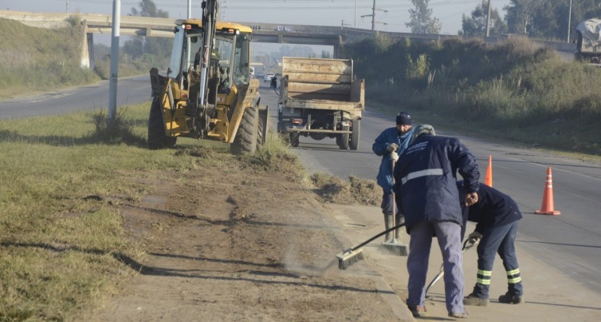 Importante operativo de limpieza sobre la Ruta 6   