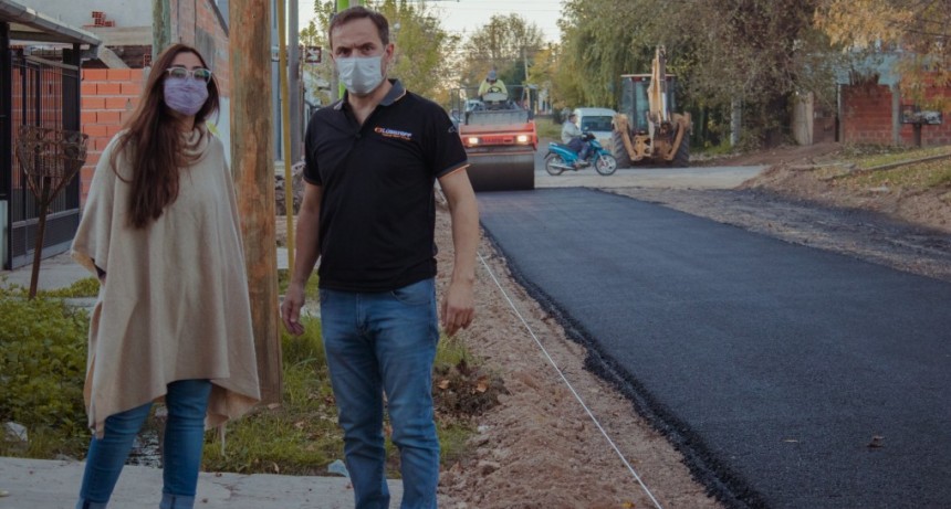 El Municipio asfaltó calles del barrio Villanueva   