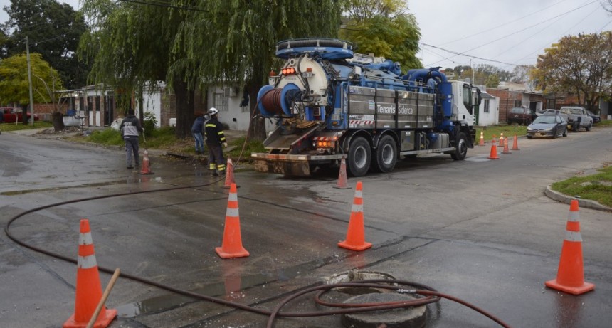 El Municipio realizó la limpieza y desobstrucción de desagües en distintos puntos de la ciudad