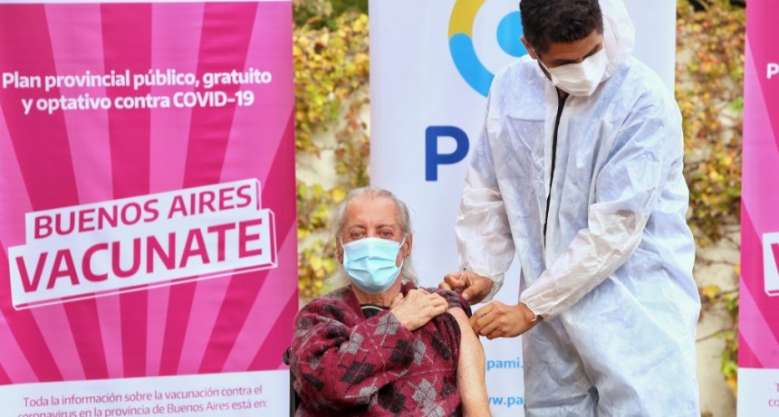 Se vacunaron la totalidad de las residencias de larga estadía de la Provincia de Buenos Aires 