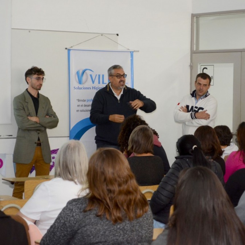 Vecinos participaron de una capacitación sobre “Buenas Prácticas en Manipulación de Alimentos”