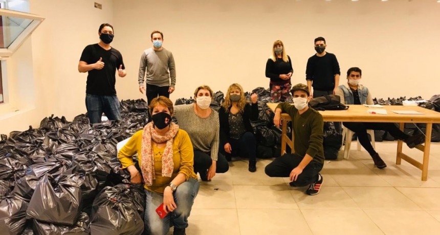 Abella agradeció al personal municipal que colabora con la asistencia alimentaria 