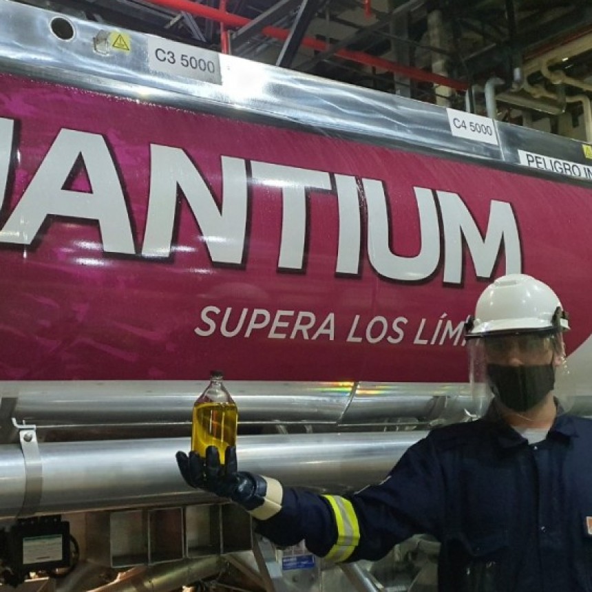 AXION energy inauguró a principios de junio su planta de hidrotatramiento de diesel (DHT)