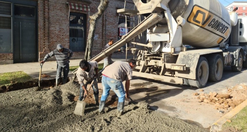  Avanza la reconstrucción del pavimento sobre el boulevard Sarmiento