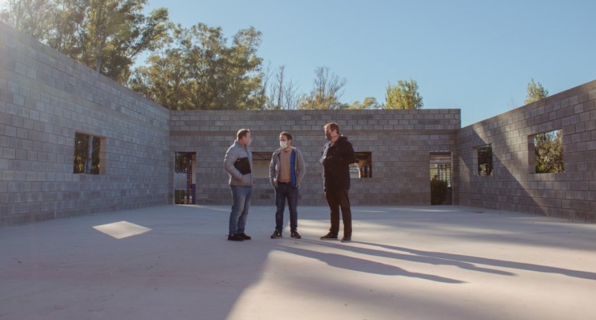 El Intendente recorrió las obras que Villa Dálmine realiza en su predio Héctor Fillopski