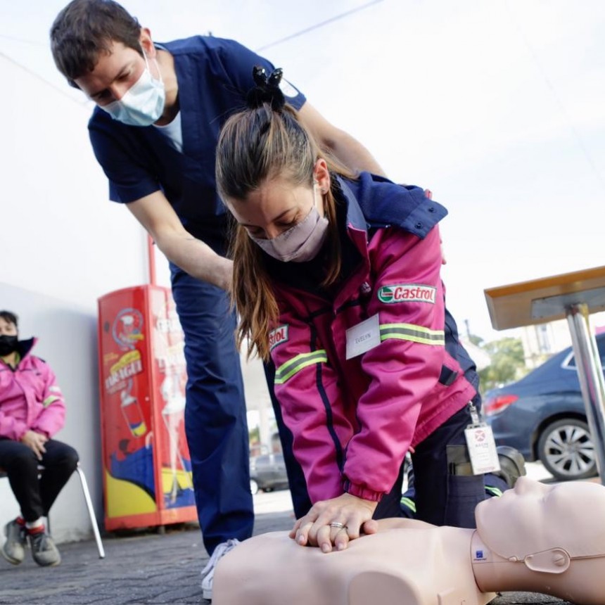 AXION energy sumó una estación cardioprotegida en Campana