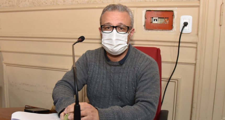 TRUJILLO : Abella está ausente en la vacunación de su municipio