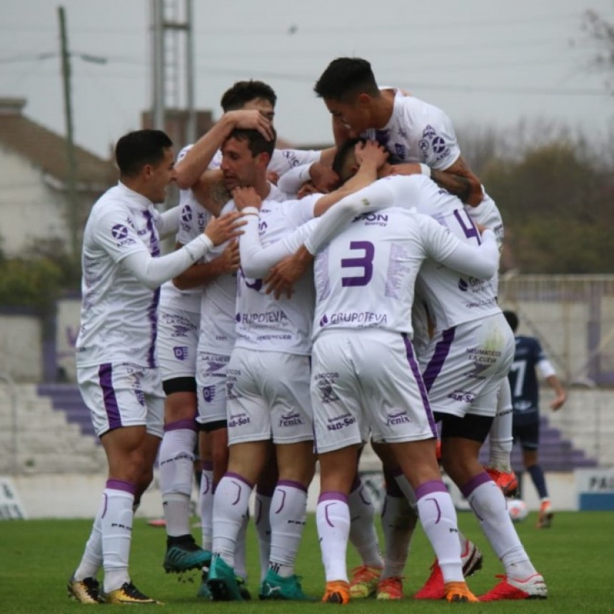FERNANDO BERSANO :  EL ESFUERZO EN EL PARTIDO ANTERIOR LO PAGAMOS CARO EN EL SEGUNDO TIEMPO