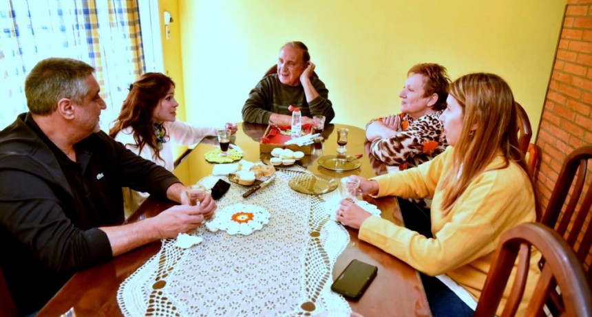 A 67 AÑOS DEL BOMBARDEO DE 1955:  EL PJ CAMPANA VISITÓ A ANDRES SERRANO