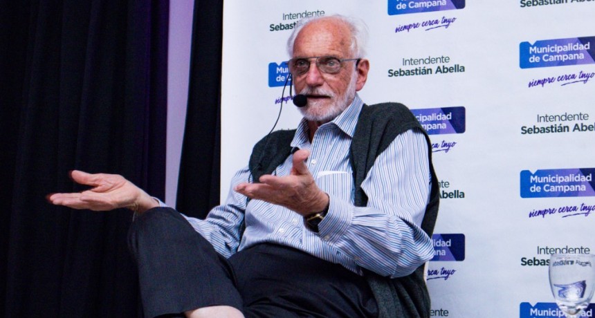 El economista Juan Carlos de Pablo compartió una charla con empresarios y comerciantes de la ciudad