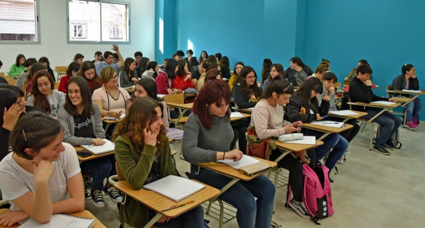 CBC: informan cómo es el procedimiento para la reconfirmación de inscripción 