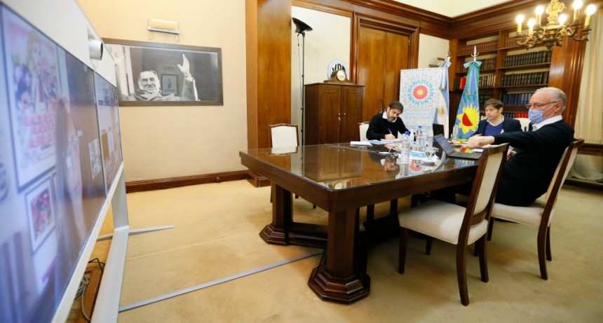 Kicillof se reunió con intendentes del Área Metropolitana