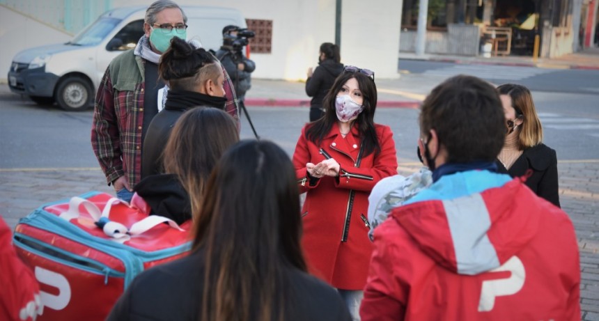 Las empresas de plataformas digitales y delivery deben regularizar a sus trabajadores