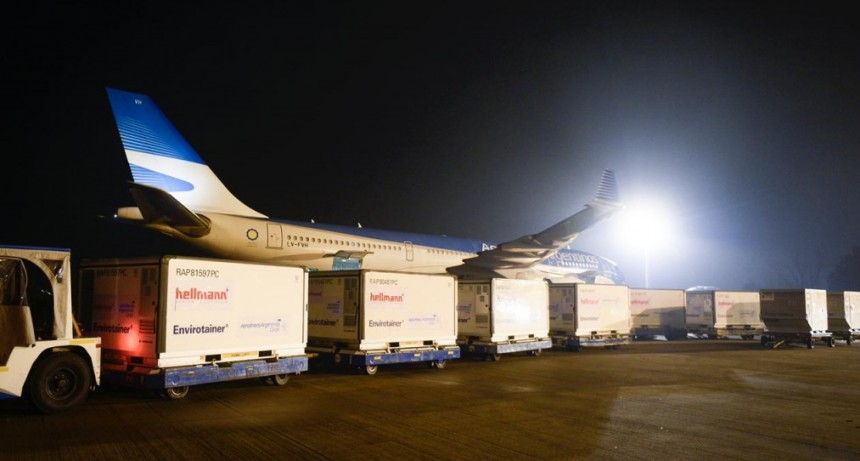 La Argentina ya superó las 30 millones de vacunas recibidas: ayer arribaron en tres vuelos 2.051.000 dosis de AstraZeneca, Sputnik V y Sinopharm